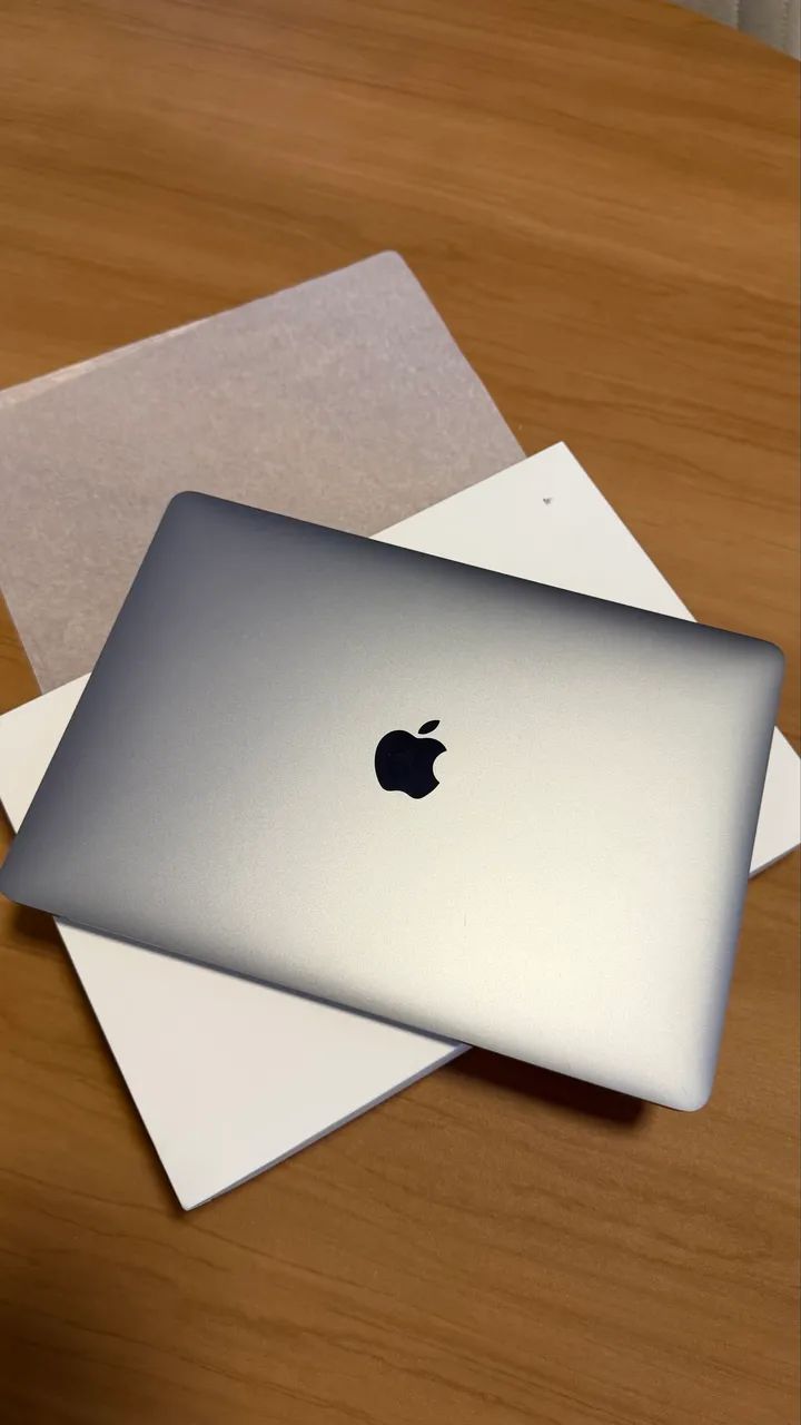 MacBook Air 13.6 - M1 Space Gray, de 256GB - 8GB, Seminovo 100
