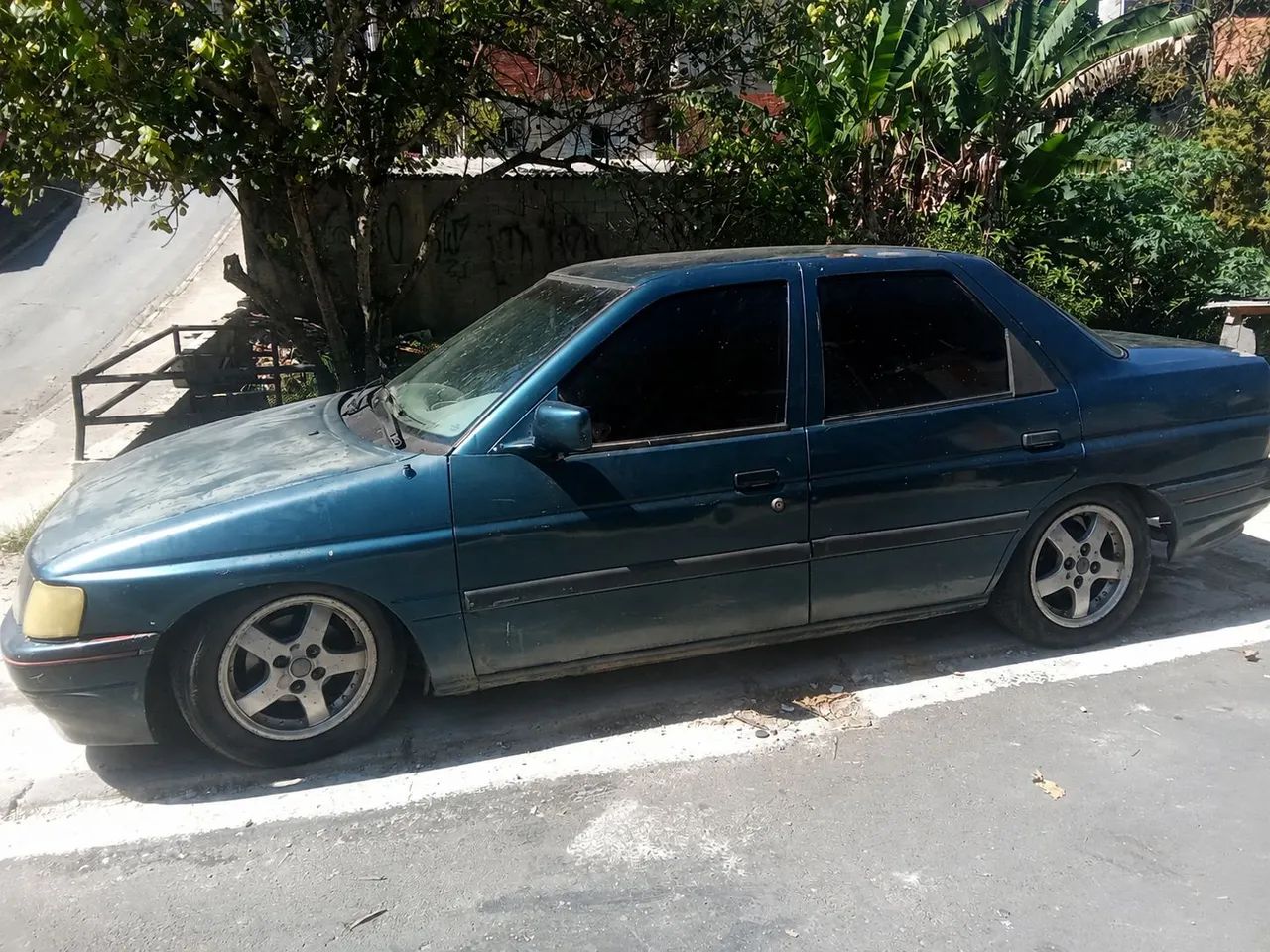 Ford Verona Verona GL 1.8i / LX 1.8i 4p 1995