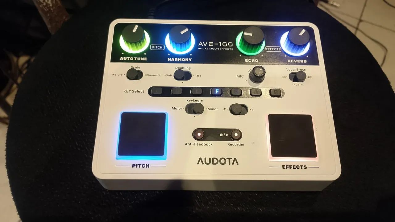 Pedal de voz Audota 