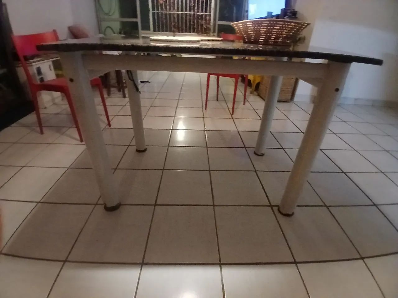 Mesa de metal com tampo de granito pesado - Foto 2