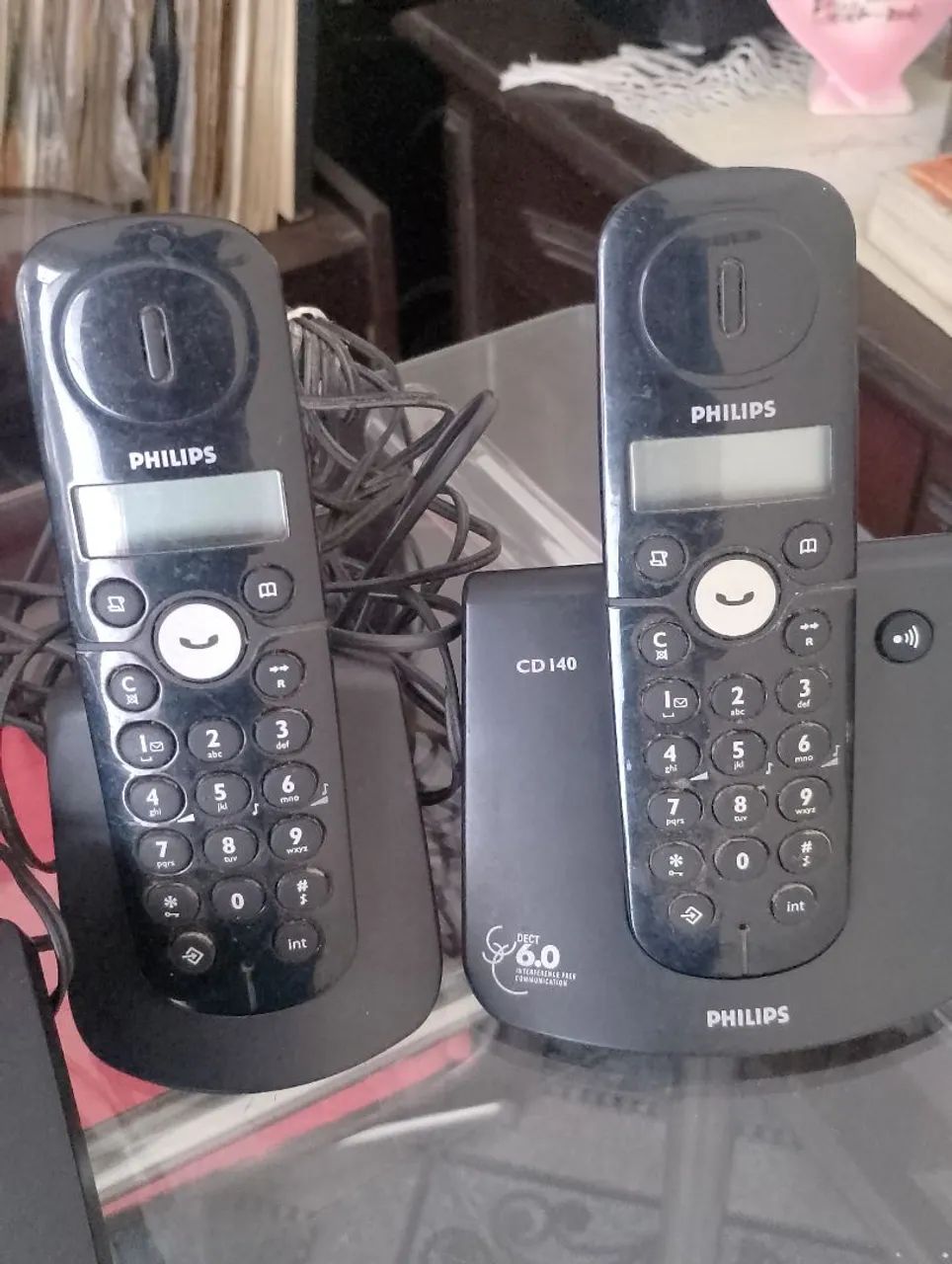 Telefones sem fio funcionando bem preço por unidade  Panasonic está sem bateria  - Foto 3