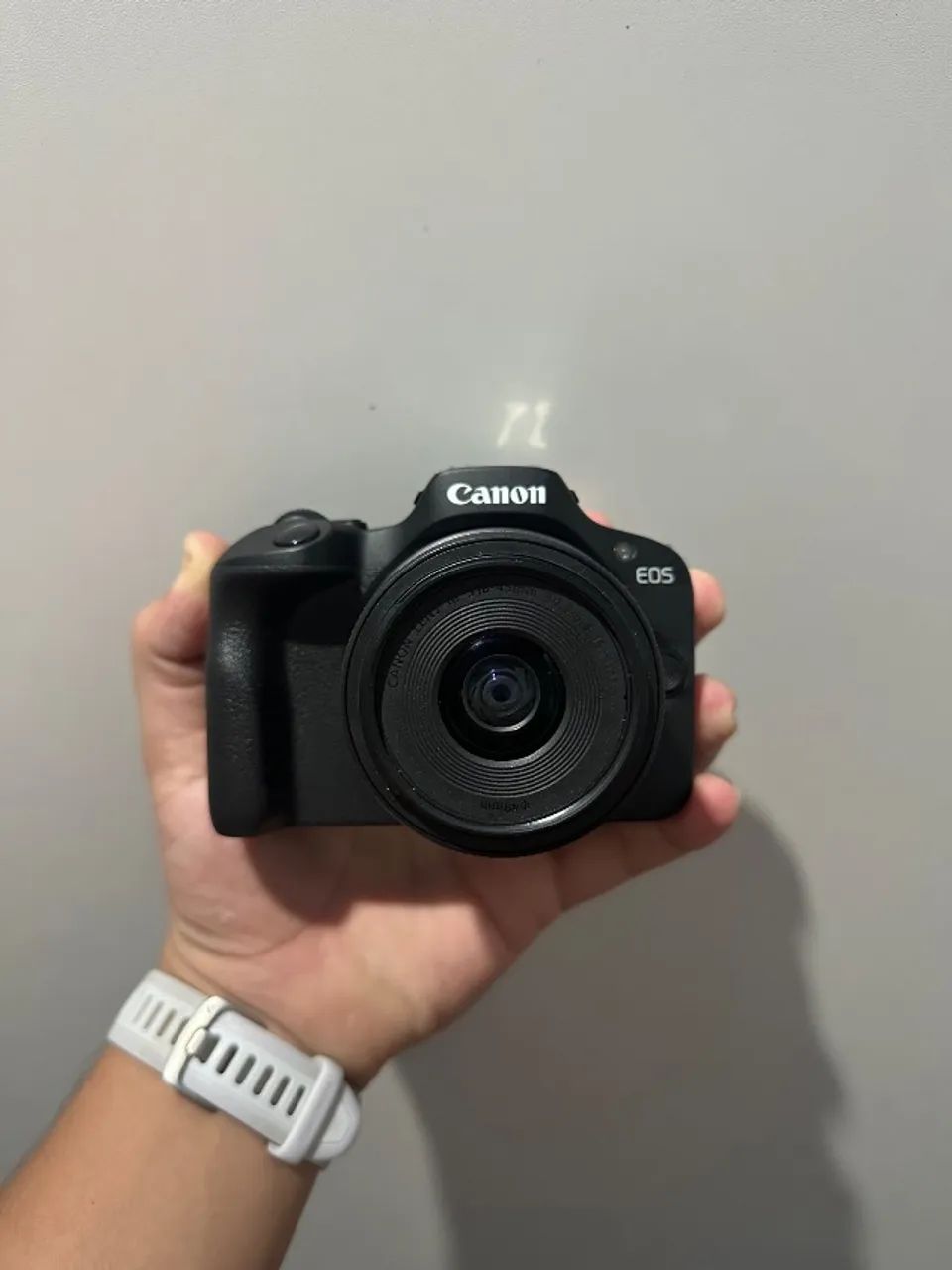 Câmera Canon R100 + Lentes