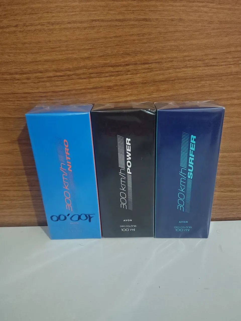 Deo colônia 300Km Avon