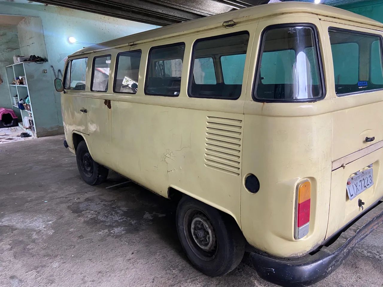 Volkswagen Kombi 1.6 8v Gasolina Mec. 1983