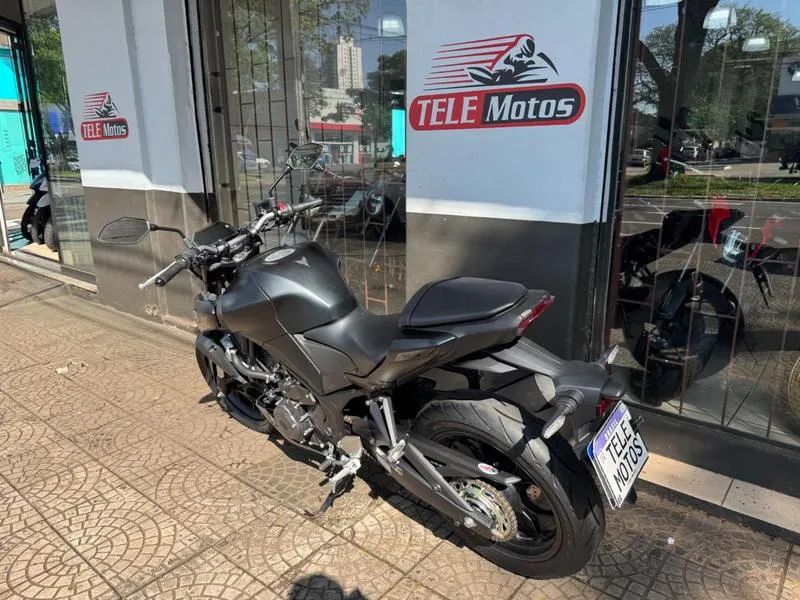 YAMAHA MT03 ABS 2026 - Foto 4