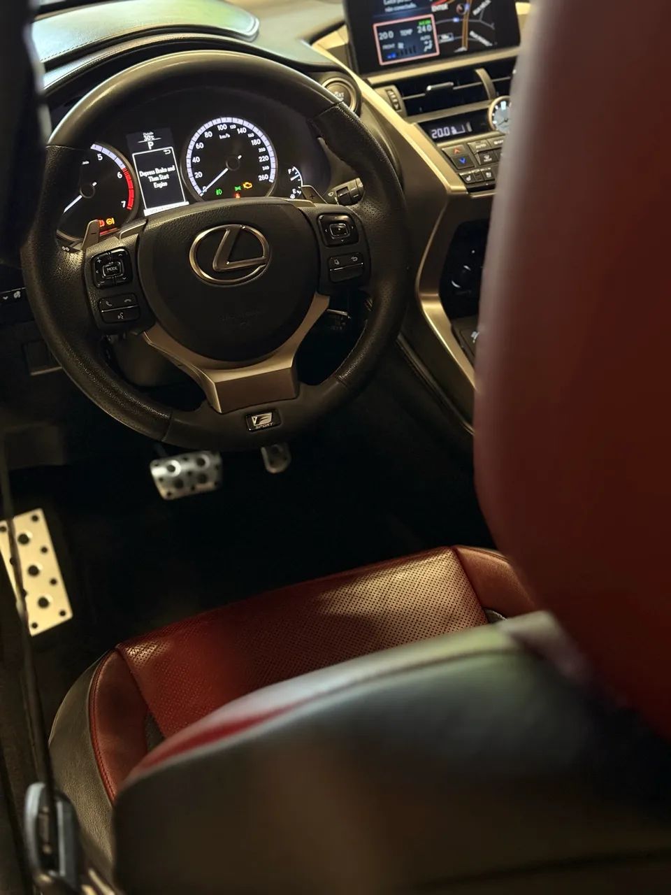 Lexus NX-200t F-sport 2.0 16V 238cv Aut., foto 10 de 12