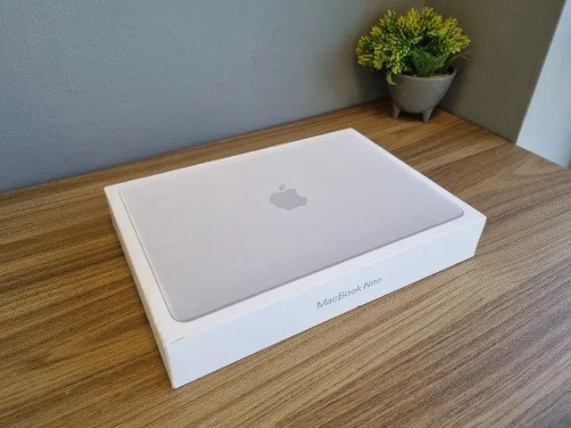 Apple MacBook Neo - 256GB SSD | 8GB LPDDR4 | 13