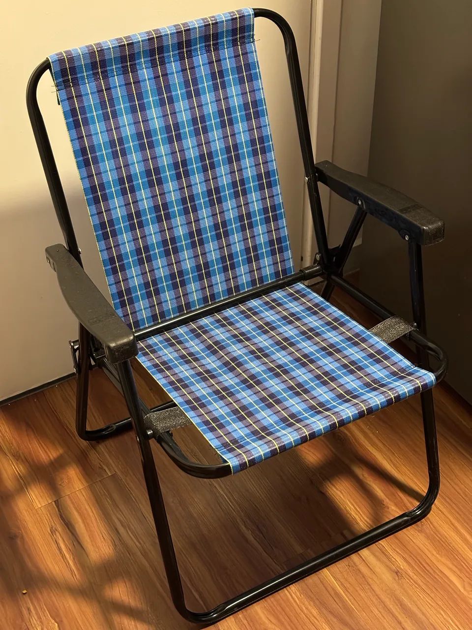 Vende-se cadeiras dobráveis - Foto 2