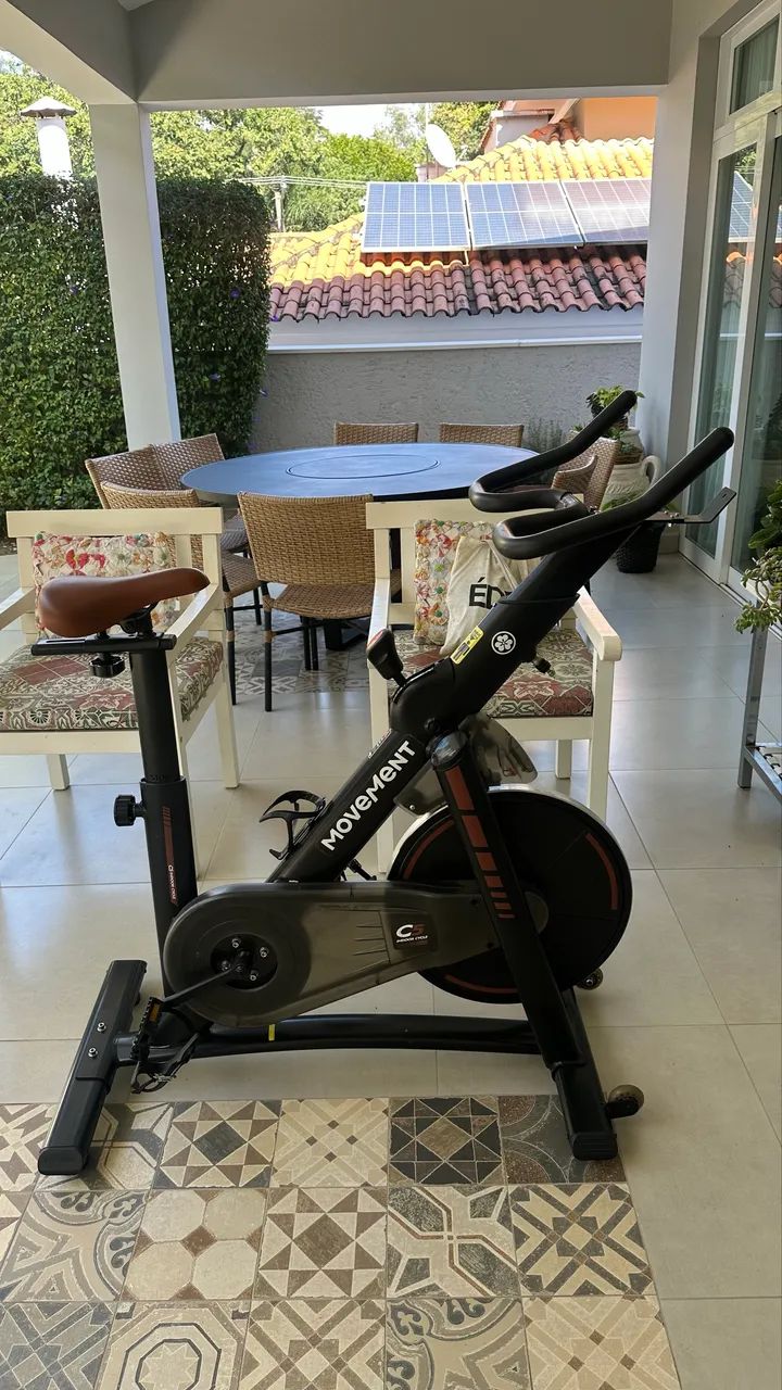 Bicicleta Ergométrica de Spinning Movement C5  - Foto 2