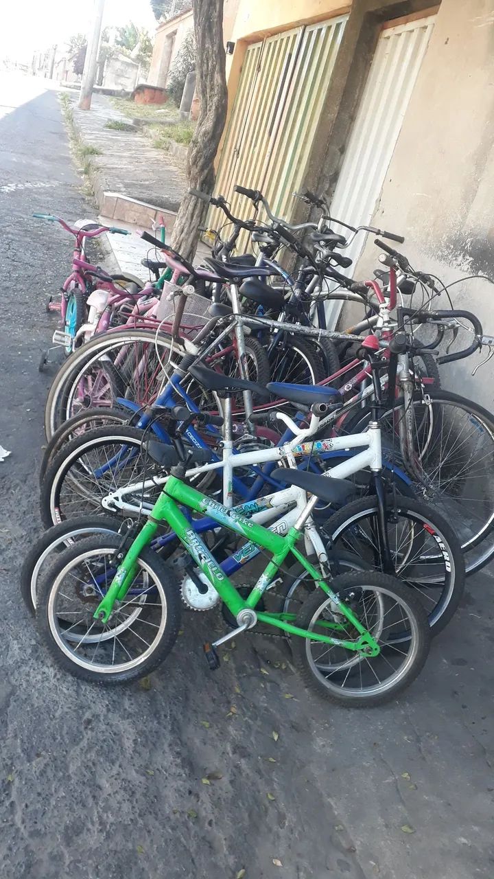 Fundo  de   oficina  de   bicicletas  - Foto 5