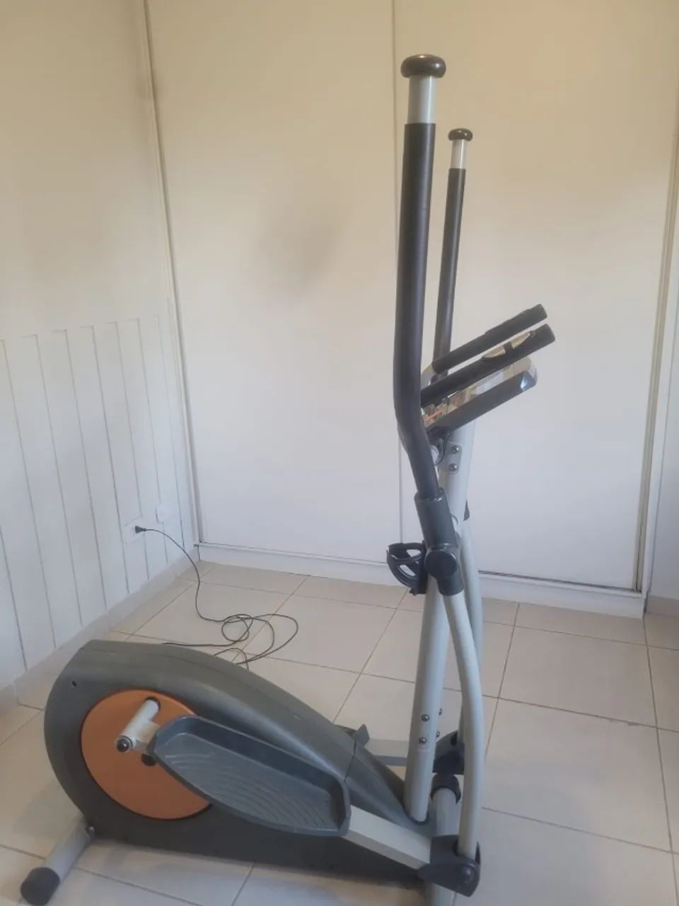 Aparelho de ginástica Elíptico Athletic Advanced 460EP - Foto 4