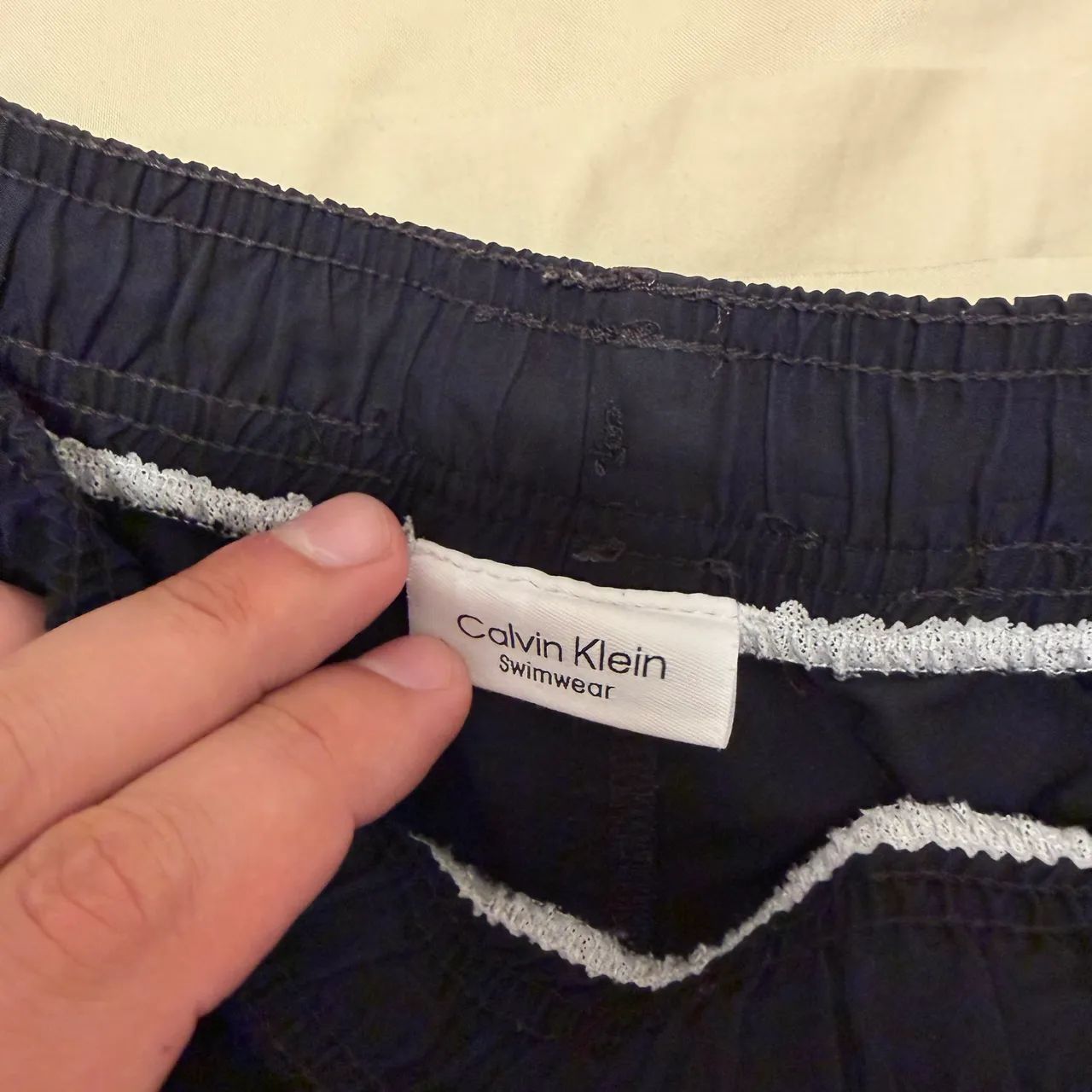 Bermuda calvin klein preta-Tamanho G - Foto 3