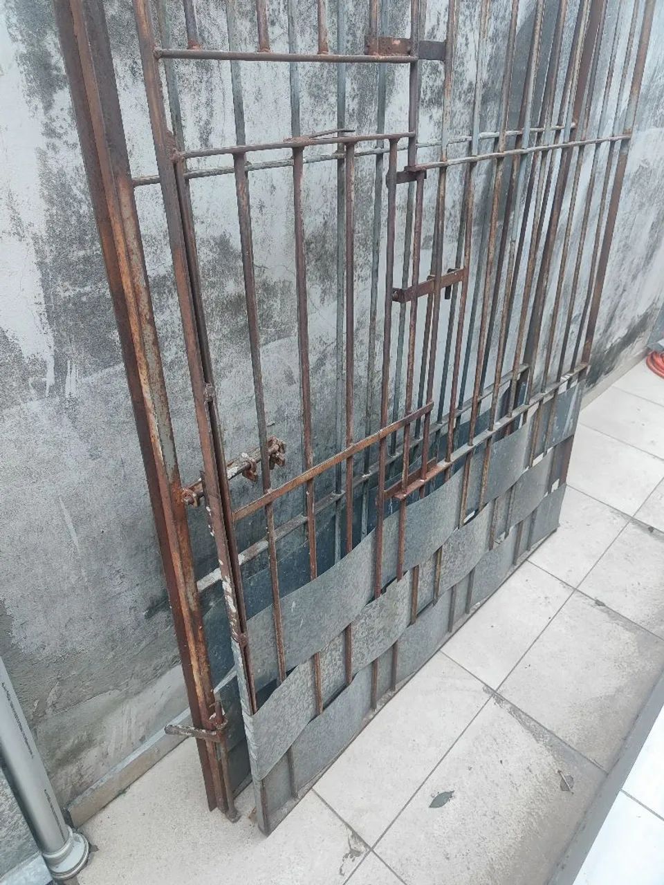 Portão de ferro432209407268638721