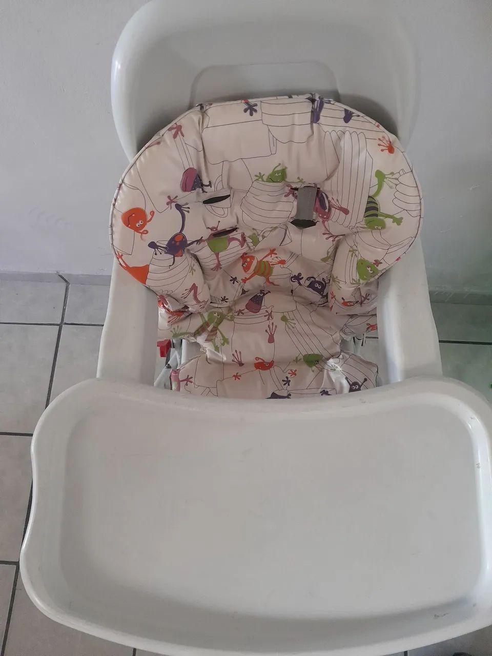 Cadeirinha de alimentação 