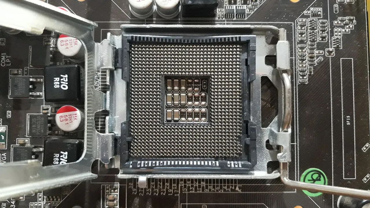 [DEFEITO] 2 Placas-mãe LGA775 - Foto 3