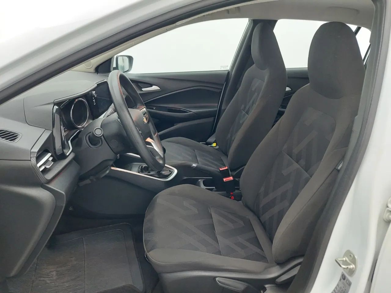 Chevrolet Onix Hatch 1.0 12V Flex Mec. 4P, foto 16 de 18