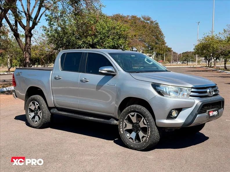 Toyota Hilux Hilux CD SRV 4x4 2.8 TDI Diesel Aut. 2017