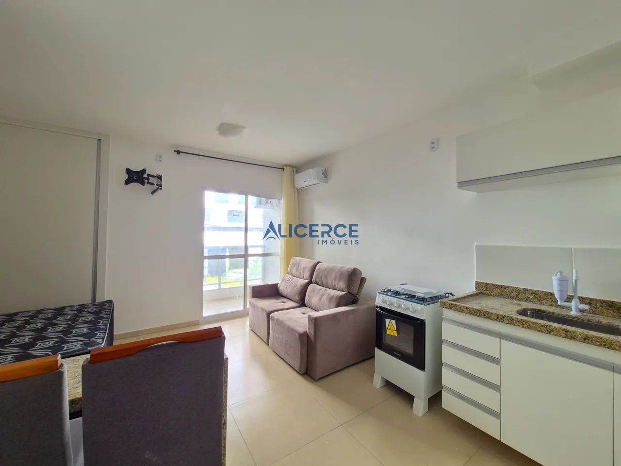Studio mobiliado com garagem em São Mateus. - Foto 4