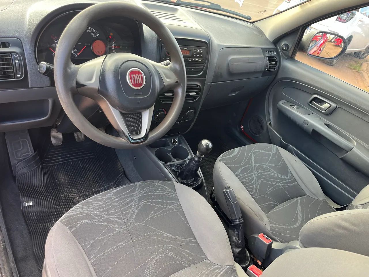 Fiat Strada Working Hard 1.4 Fire Flex 8V CS 2017 - Foto 2