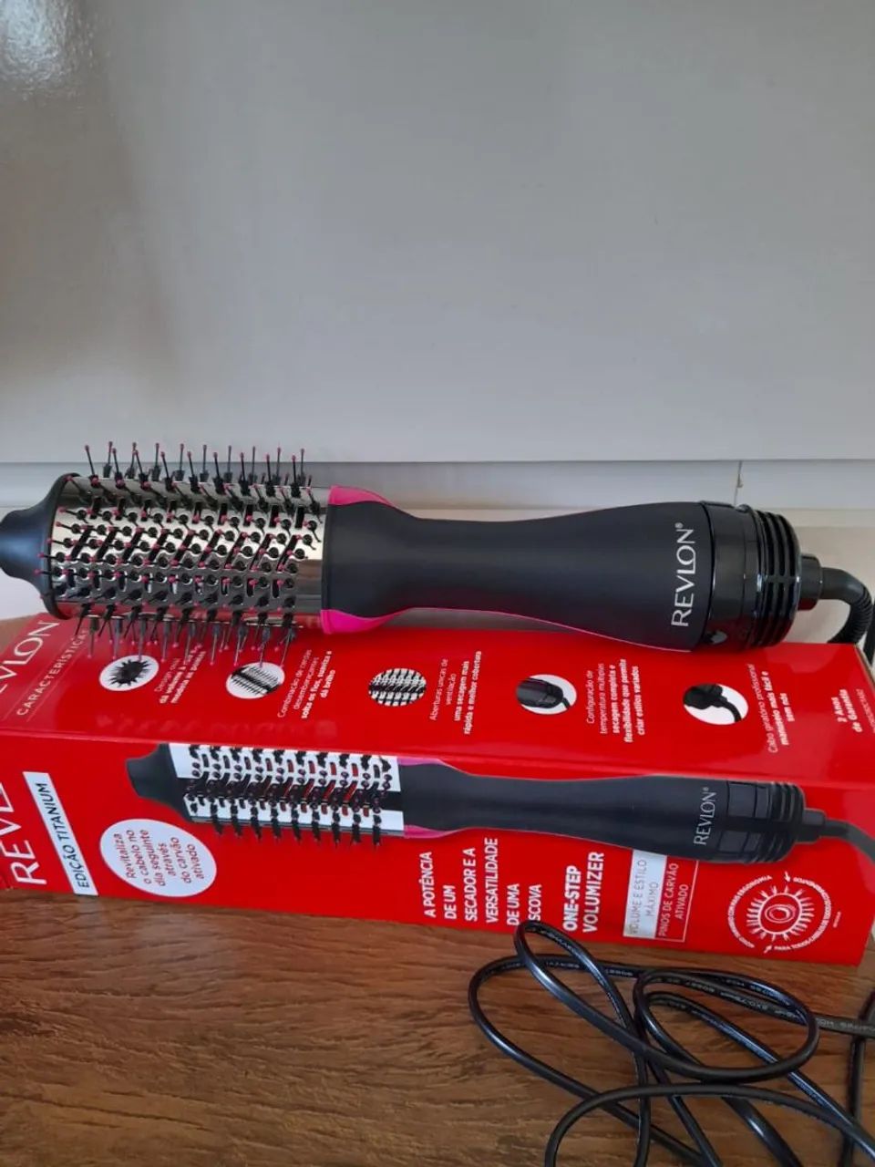Escova secadora de cabelo 
