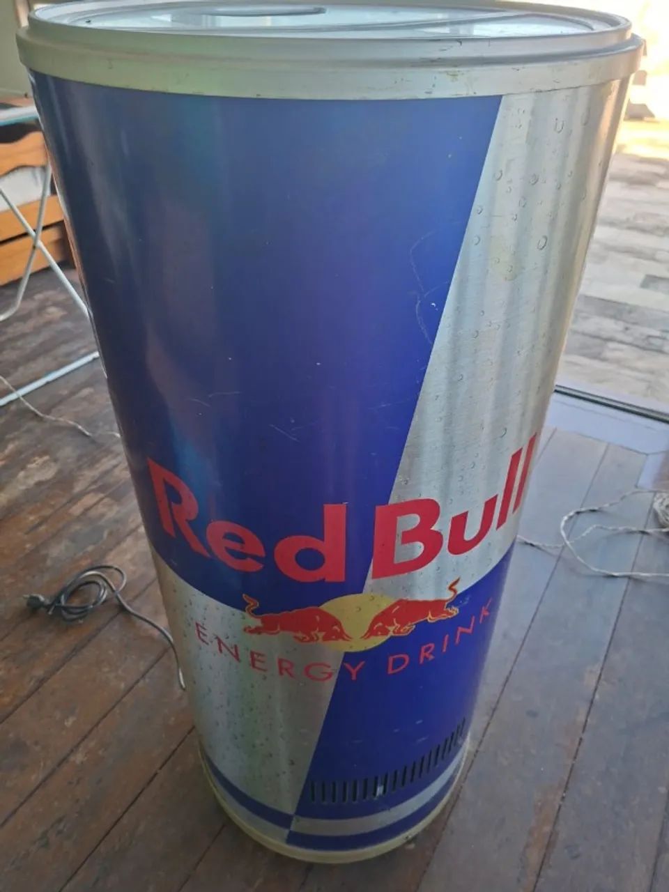 geladeira redbull