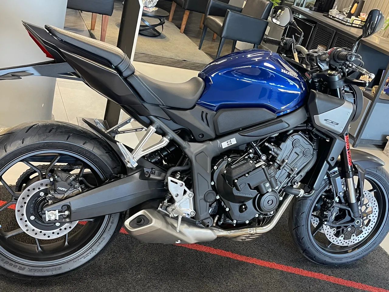 CB 650R E-Clutch 2026 0Km - Foto 5