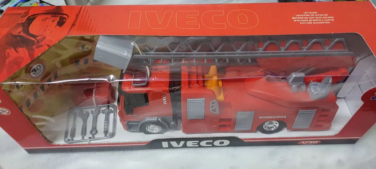 Caminhao Iveco Bombeiro - Usual Brinquedos  - Foto 2