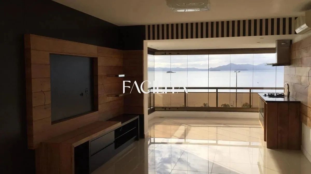 Apartamento com 3 suítes no bairro Agronomica Florianópolis - Foto 3