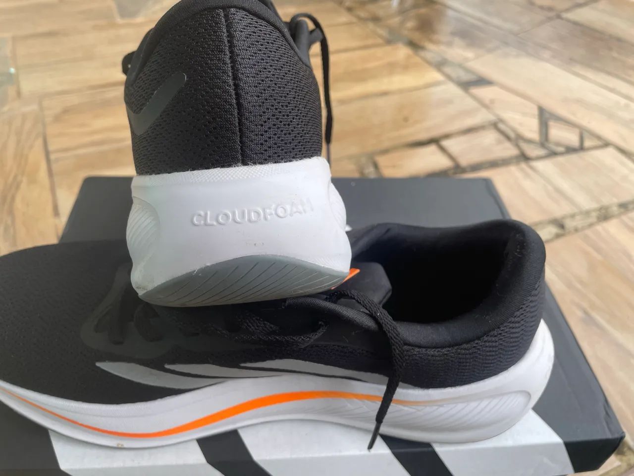 Tênis adidas  - Foto 2