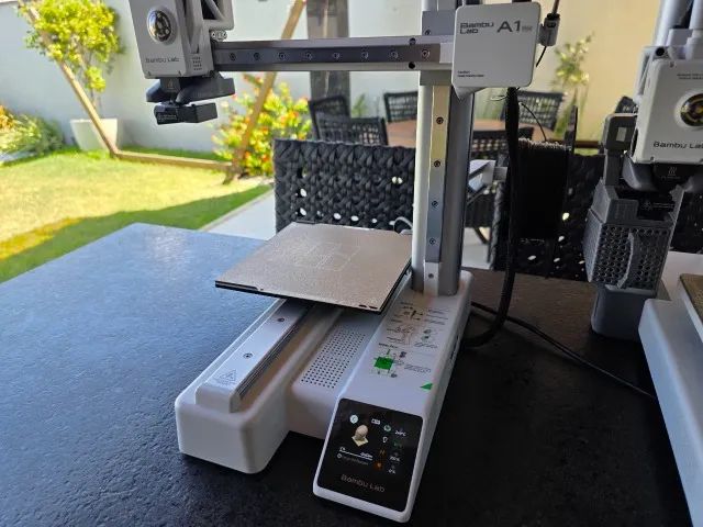 Impressora 3D Bambu Lab A1 Mini impecável, Funcionando 100%, Completa na caixa + NF