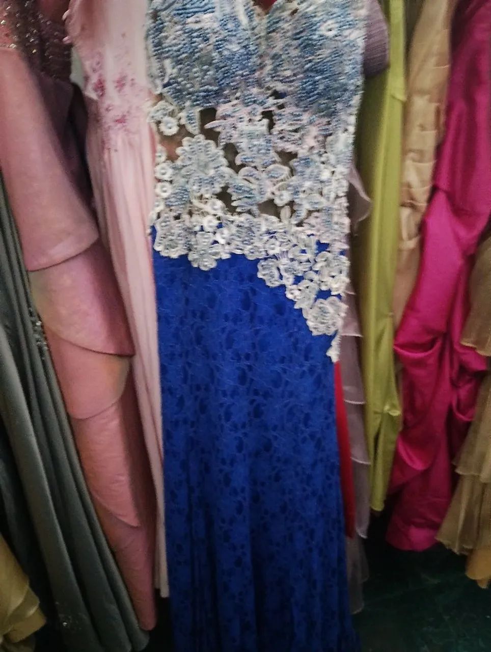 Roupas de festas e casamento alugo e vendo  - Foto 2