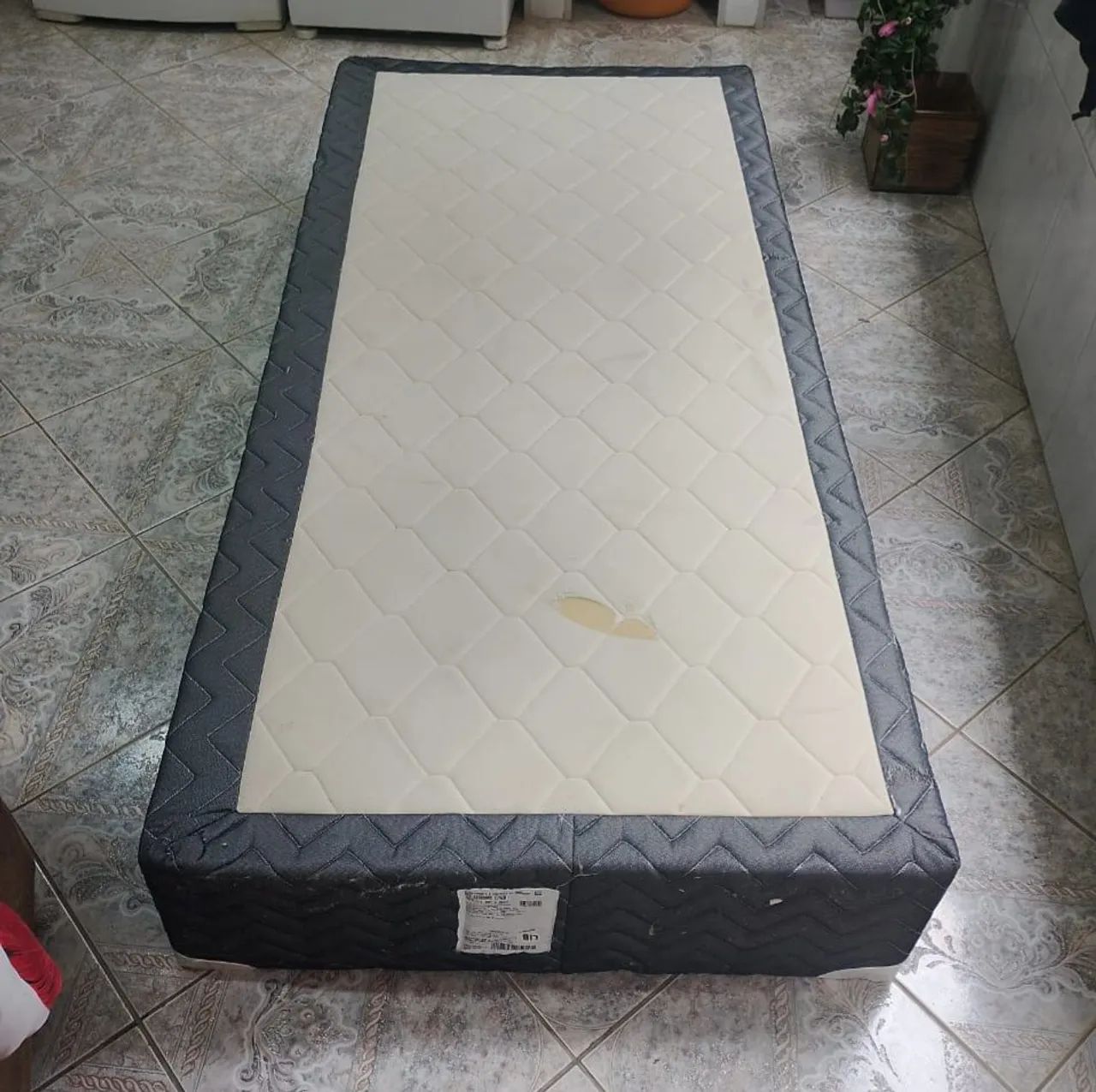 Cama box