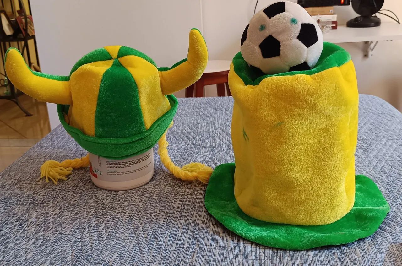 2 chapéus de torcedor  - Foto 4