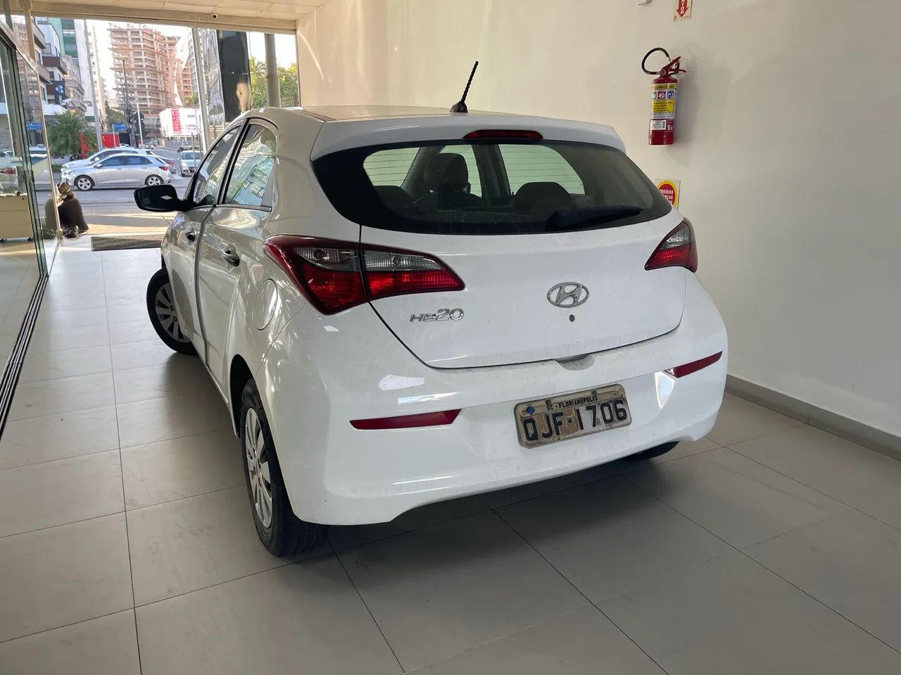 Hyundai HB20 Unique 1.0 Flex 12V Mec. 2019 - Foto 5