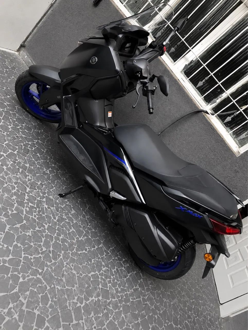 Xmax 300