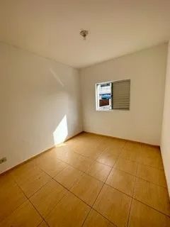 Apartamento para alugar com dois dormitórios e uma vaga de garagem na Mooca