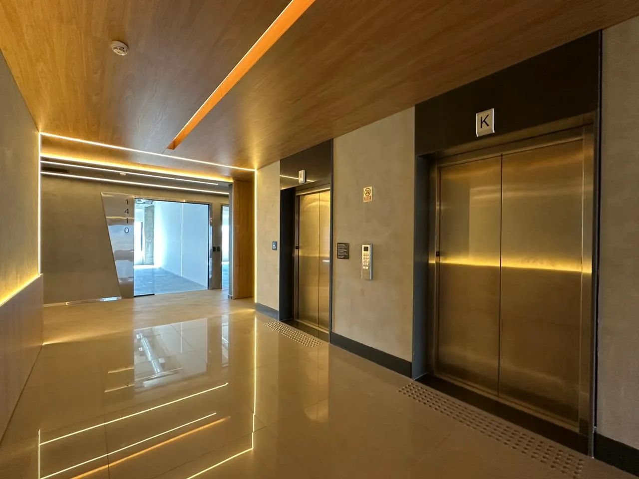 Sala comercial na Avenida Nicolas Boer, 399 - Conj. 1406  198 m² - Foto 2