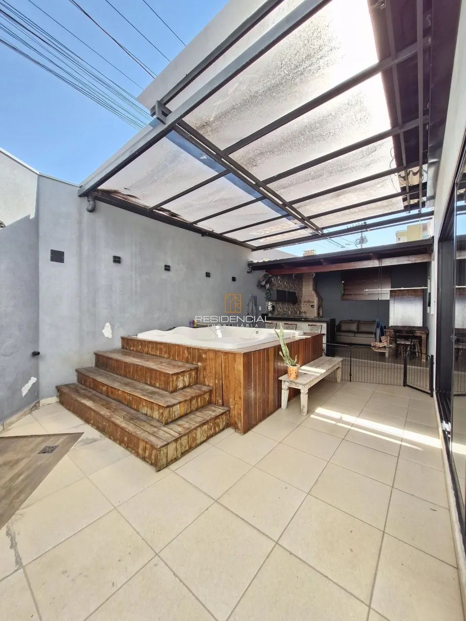 CASA A VENDA 3 QUARTOS SUÍTE, 2 VAGAS COM ESPAÇO GOURMET - Foto 2