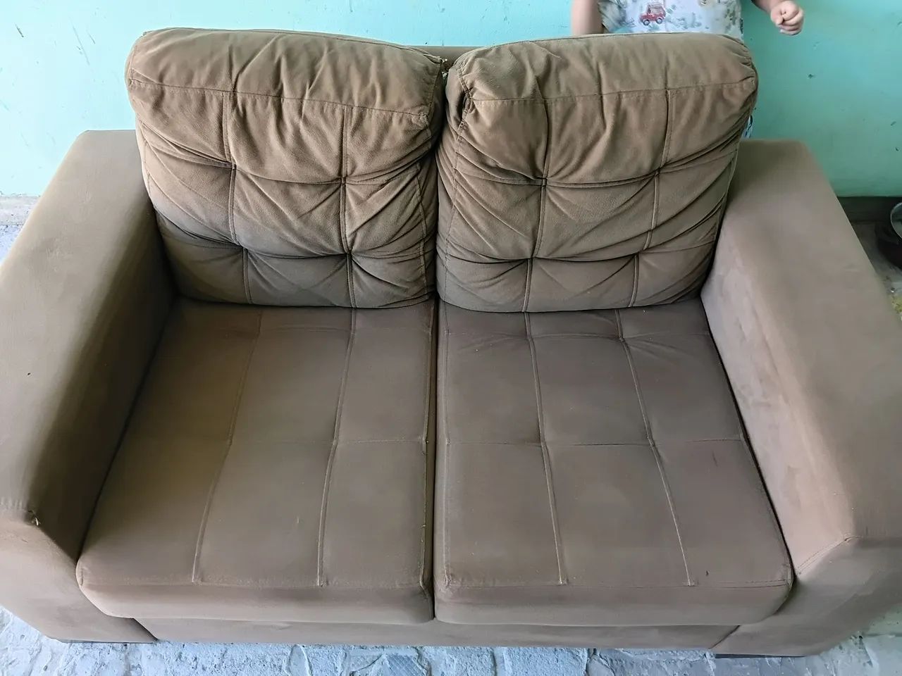 Vendo sofá 2 lugares em bom estado 