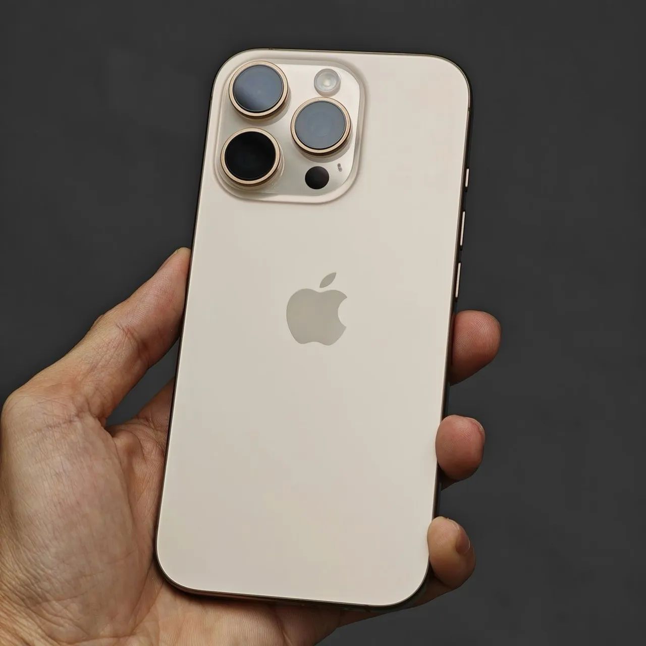 iPhone 16 Pro 128GB seminovo 