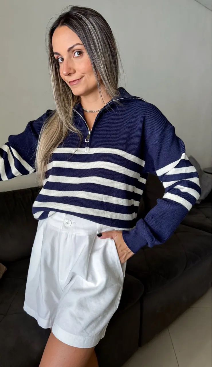 Suéter em Tricot Listrado com Zíper