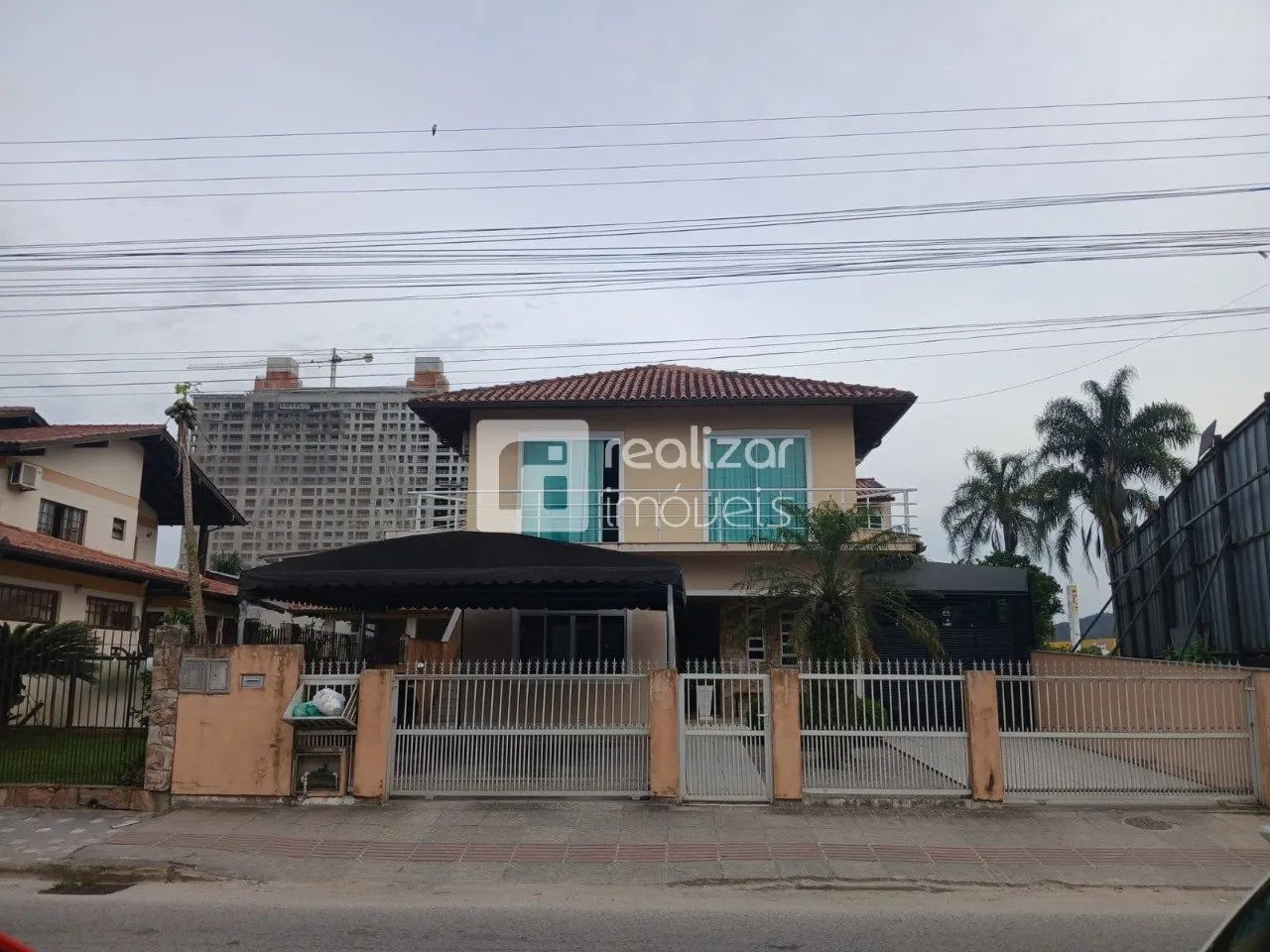 Casa Comercial no bairro Centro - Biguaçu