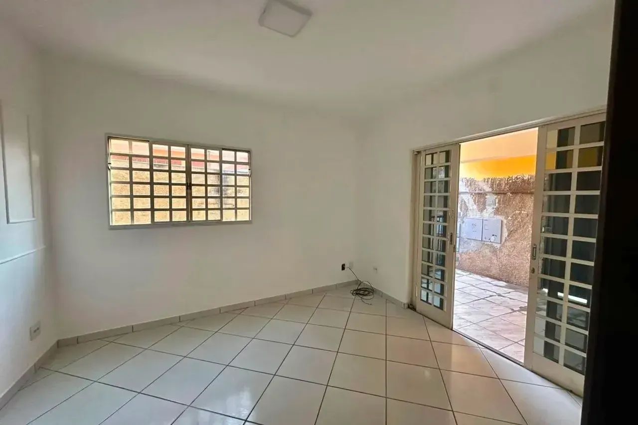 Casa de 3 quartos e 2 vagas no Pindorama