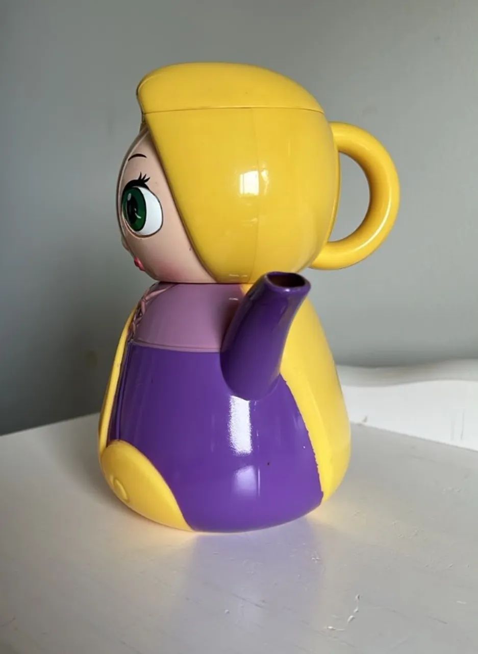 bule de plástico disney rapunzel - Foto 3