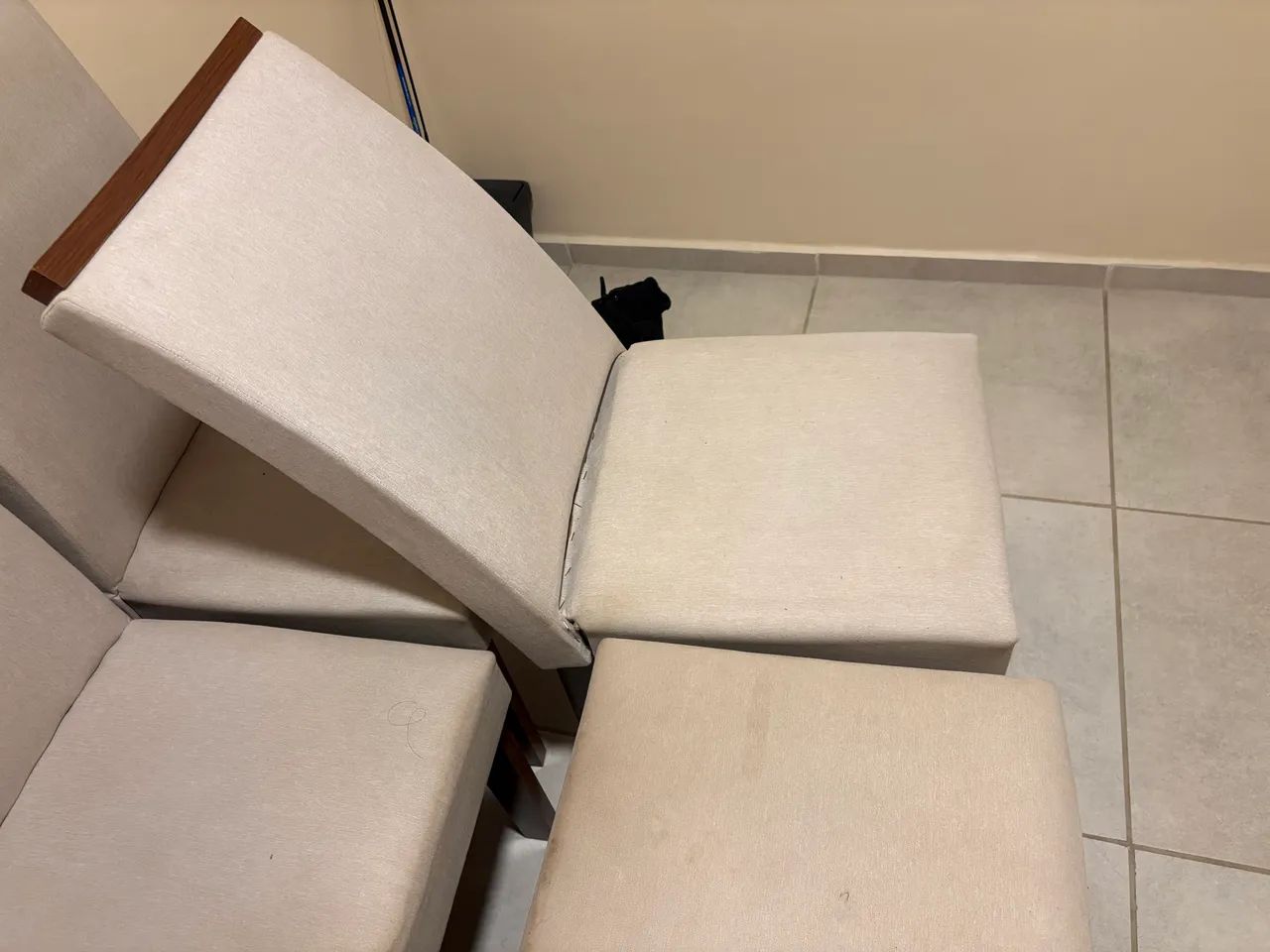 4 cadeiras para mesa, acolchoadas em Bege  - Foto 3