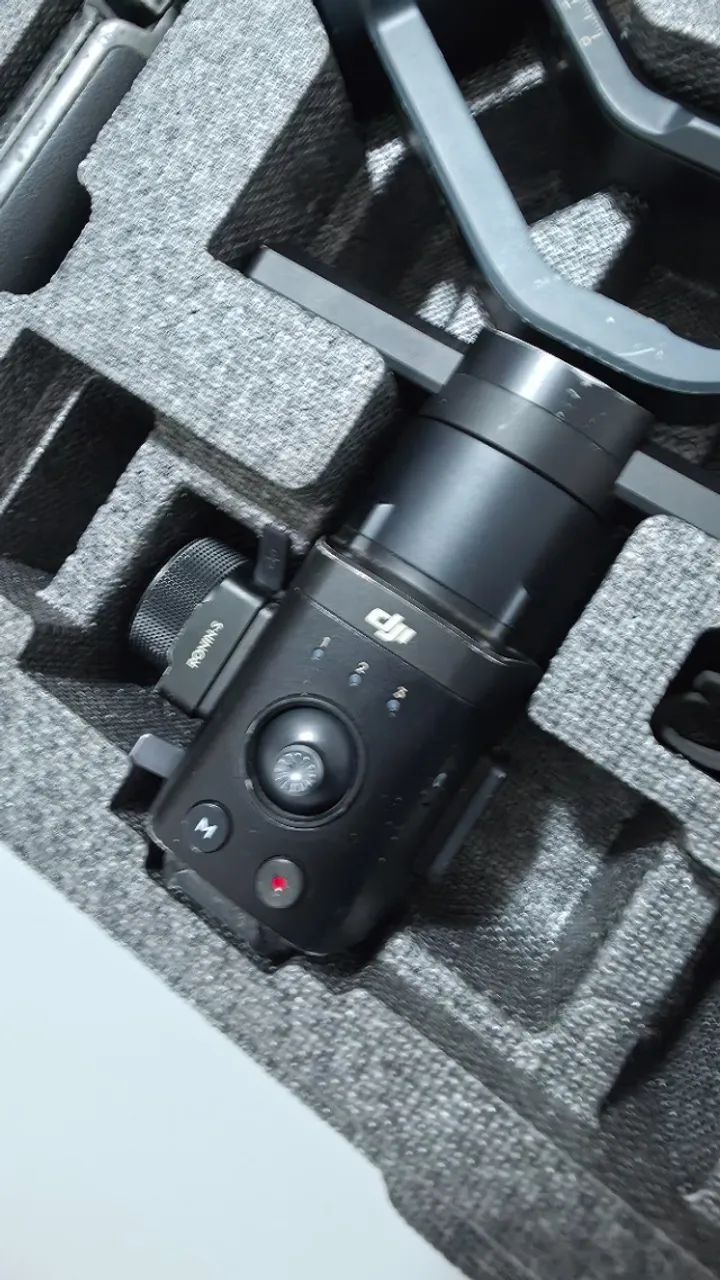 Estabilizador camera e celular Ronin S DJI  - Foto 2