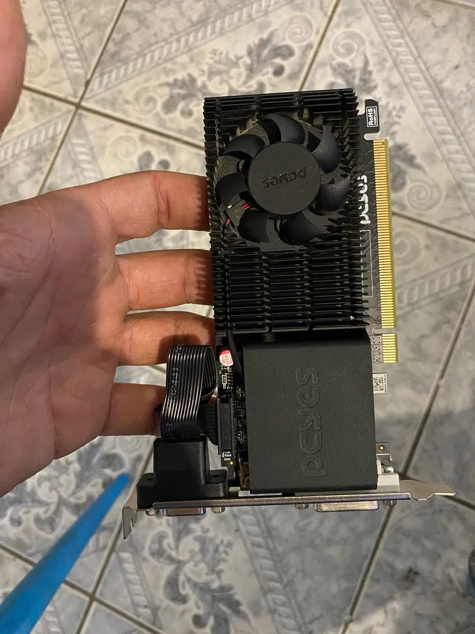 Placa de vídeo R5 230 - Foto 4