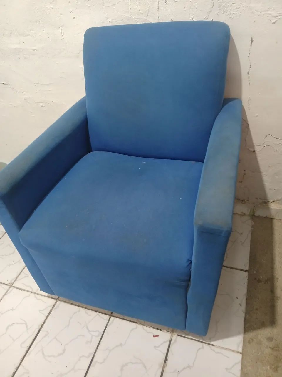 Vendo Poltrona Azul muito confortável 
