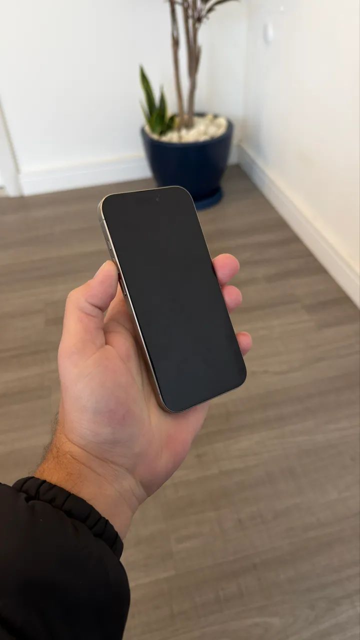 iPhone 15 pro 128gb natural  - Foto 4