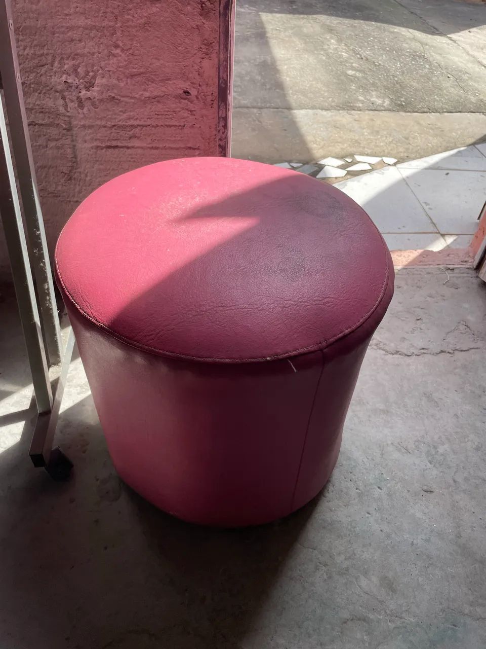 Mesinha pra Escritório + Puff  - Foto 2